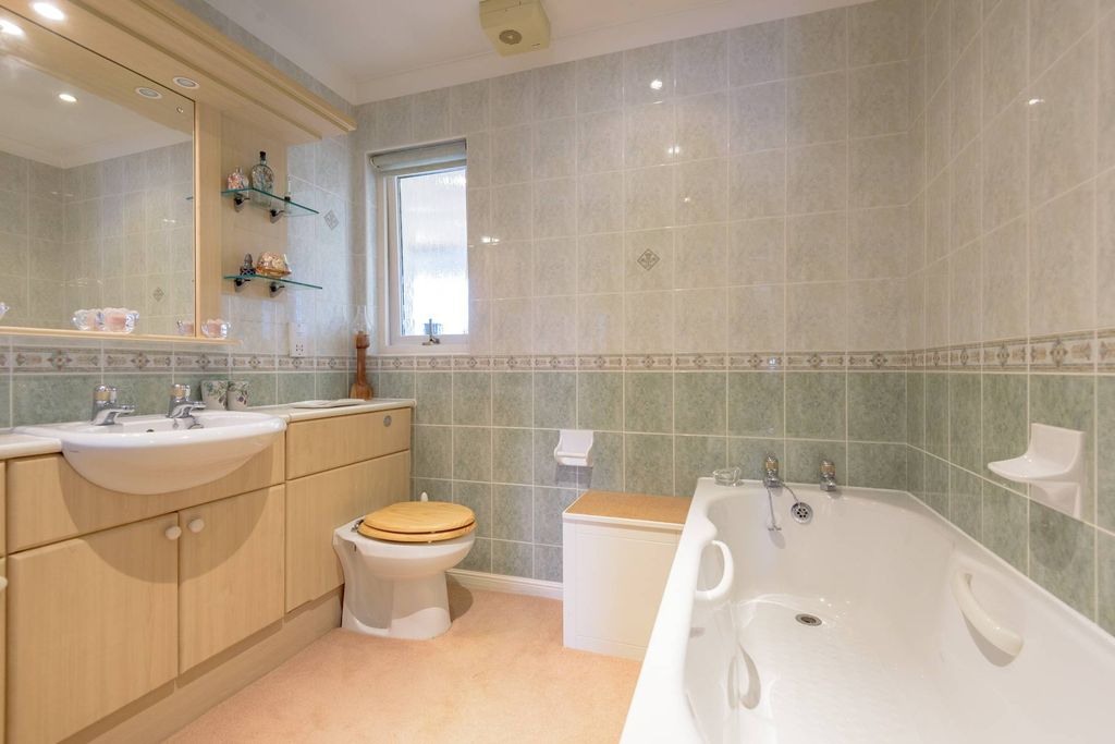 Additional image 26 of 4 bed detached bungalow for sale1 Hopetoun Park, Gullane EH31