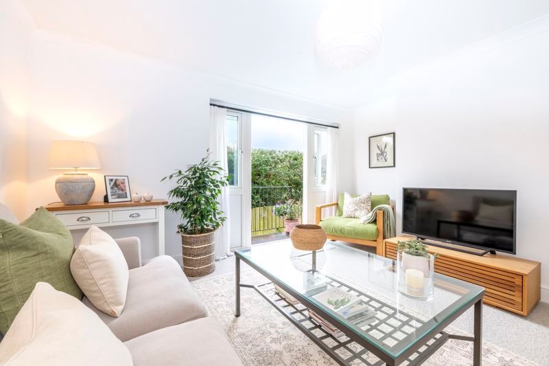 Property photo 2 of 13 Photo 3