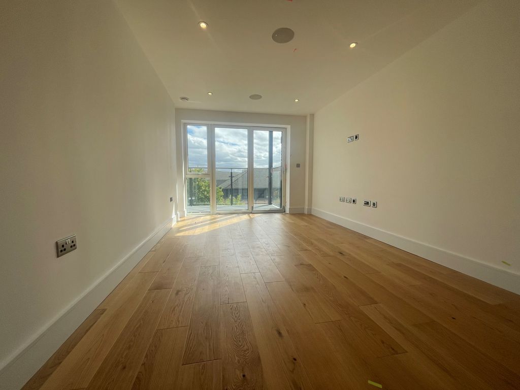 Property photo 3 of 5 Living Room