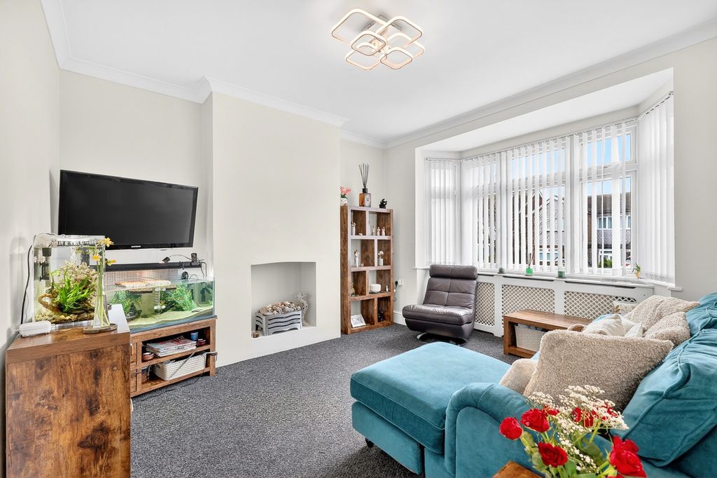 Property photo 3 of 29