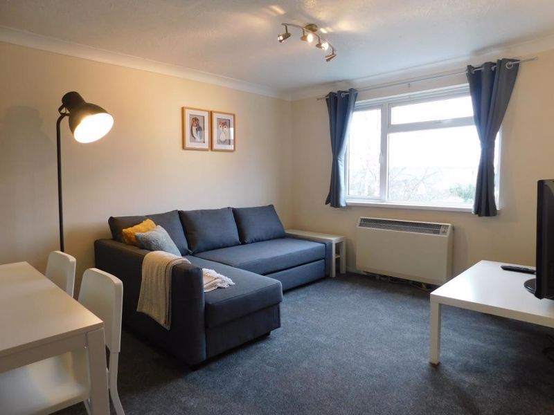 Property photo 3 of 9 Photo 3