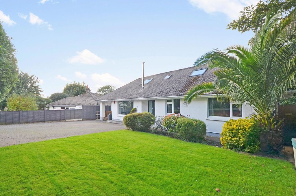Property photo 2 of 31 Photo 28