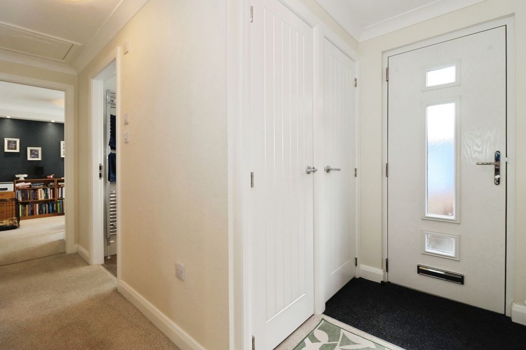 Property photo 2 of 18 Pbox-Img.Jpg