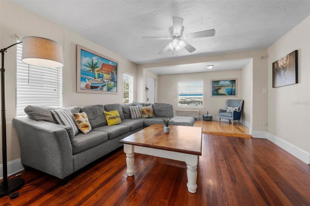 Property photo 3 of 19 <Alttext/>
