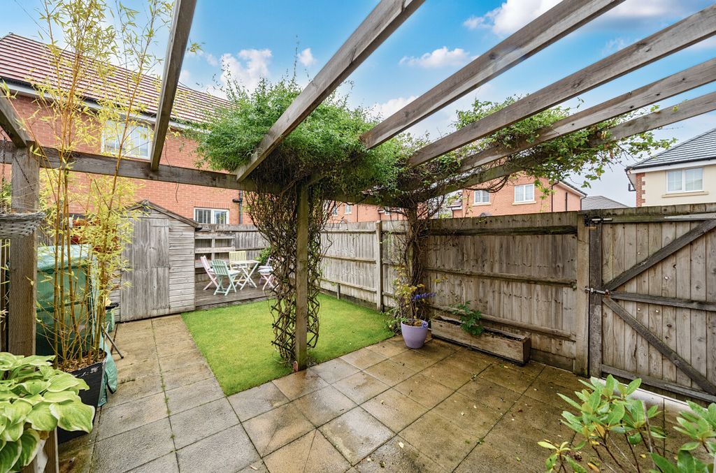 Property photo 2 of 16 1348266-14-68B6B5...