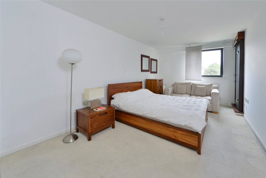 Property photo 3 of 7 Bedroom