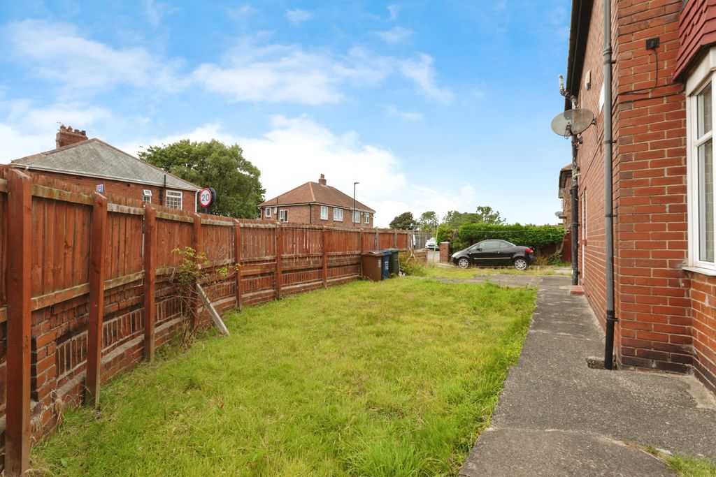 Property photo 2 of 15