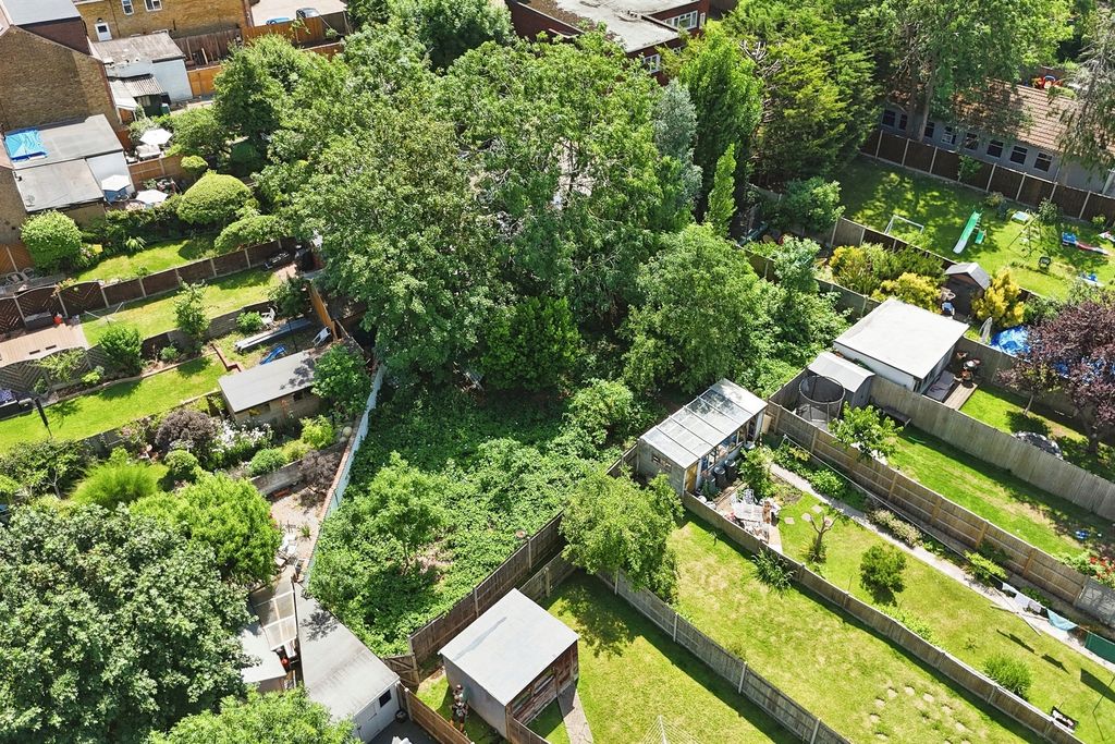 Property photo 2 of 7