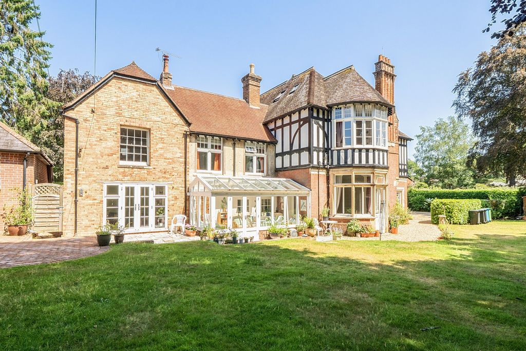 Property photo 2 of 43