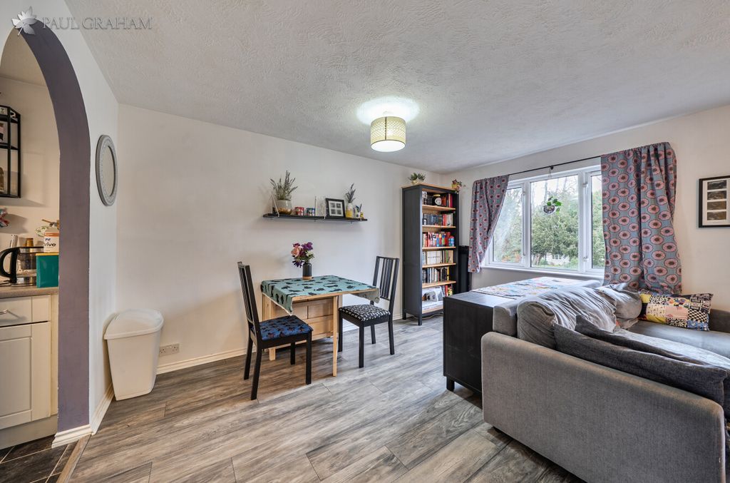 Property photo 2 of 16 665c8c71-1911-4A1c-92Da-Fd1615d20002