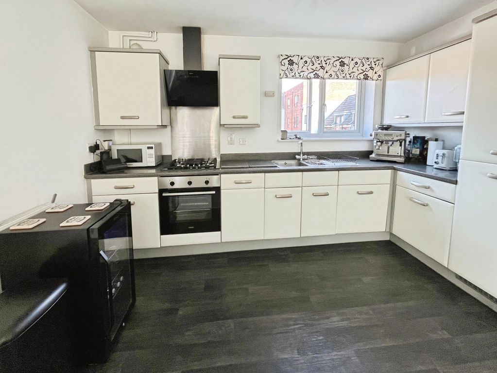 Property photo 2 of 9 Pbox-Img.Jpg