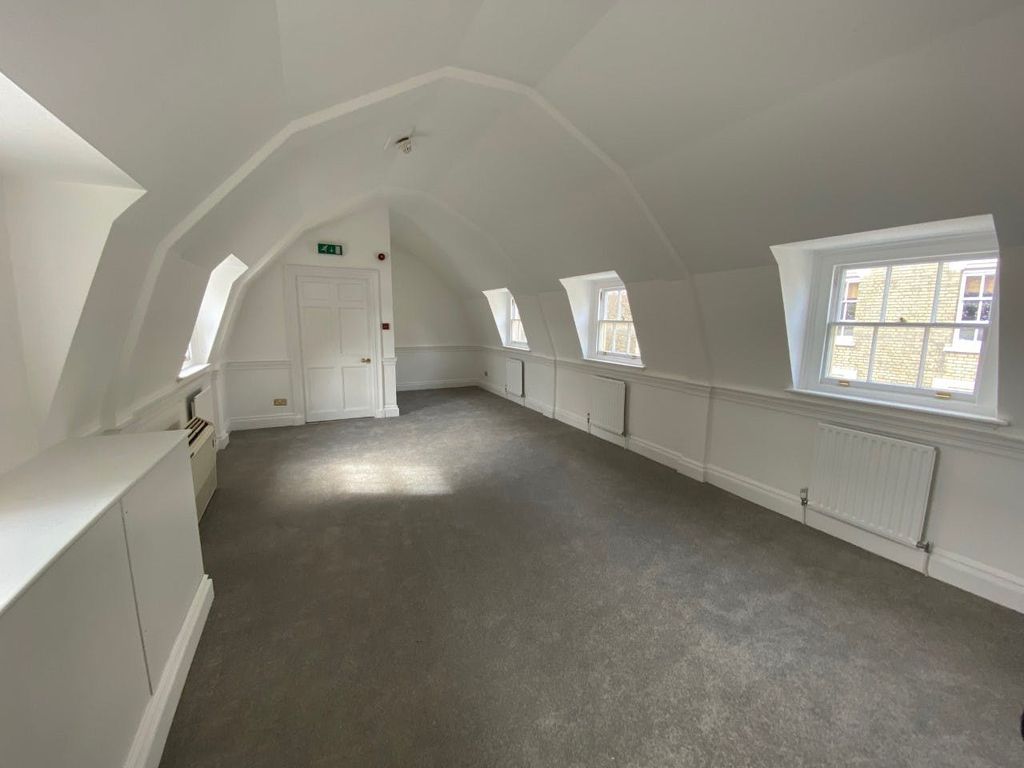 Property photo 3 of 9 Thumbnail_Img_3715 (1).Jpg