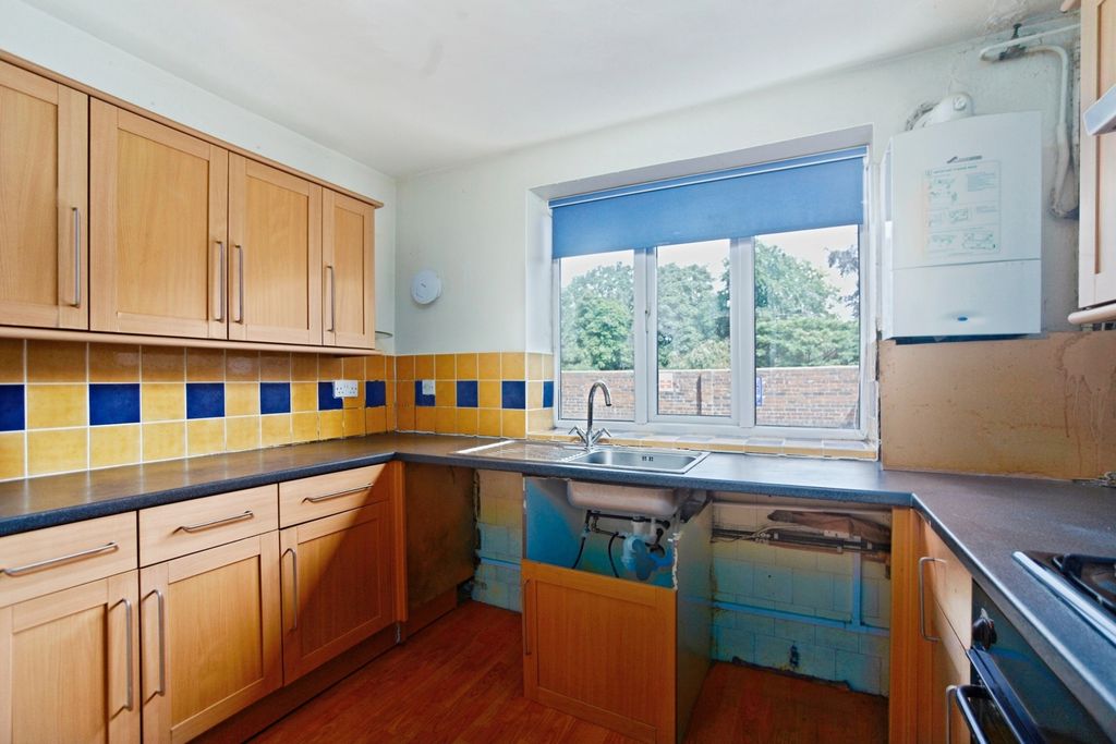 Property photo 3 of 20 Pbox-Img.Jpg