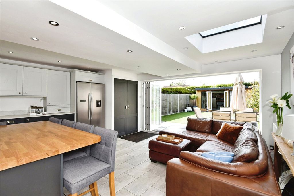 Property photo 3 of 17 Photography