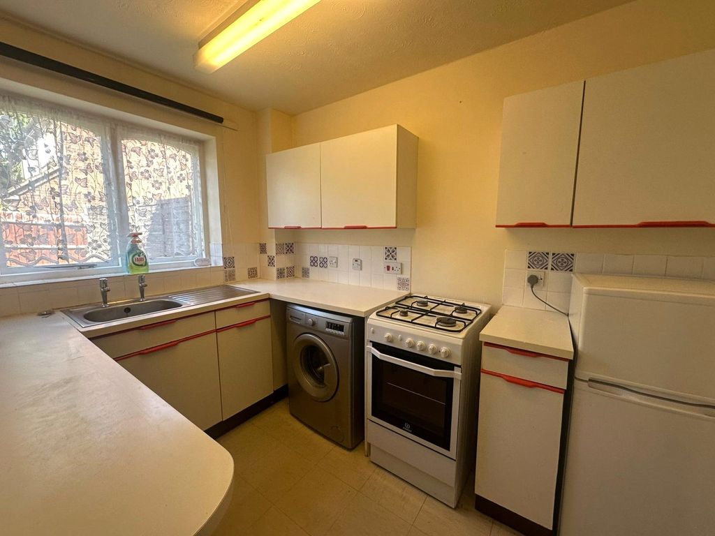 Property photo 2 of 7 Picture No. 08
