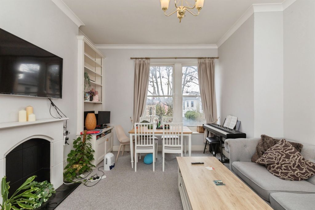 Property photo 3 of 14