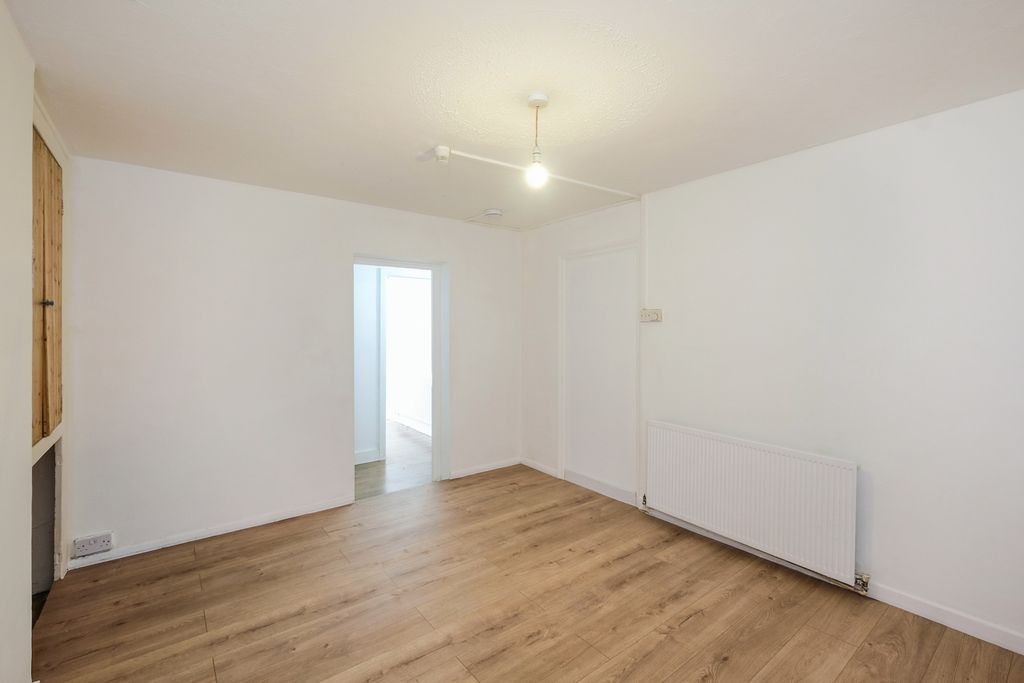 Property photo 3 of 19 Bedroom