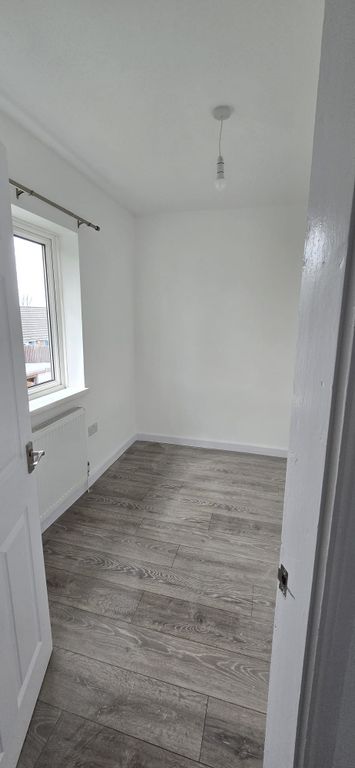 Property photo 1 of 3