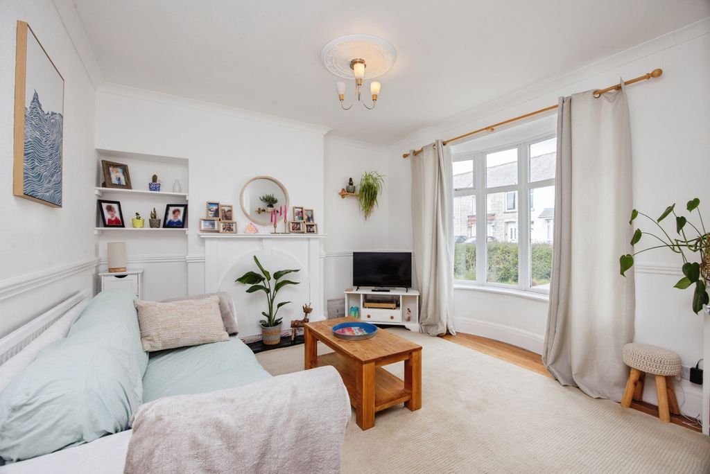 Property photo 2 of 25 Pbox-Img.Jpg