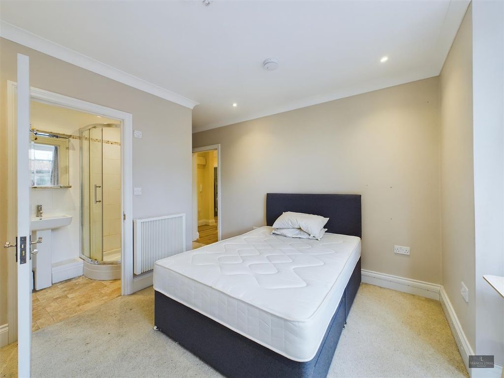 Property photo 2 of 7 Cam01856G0-Pr0112-Still005.Jpg