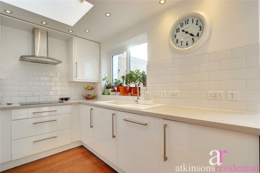 Property photo 3 of 23 Picture No. 09