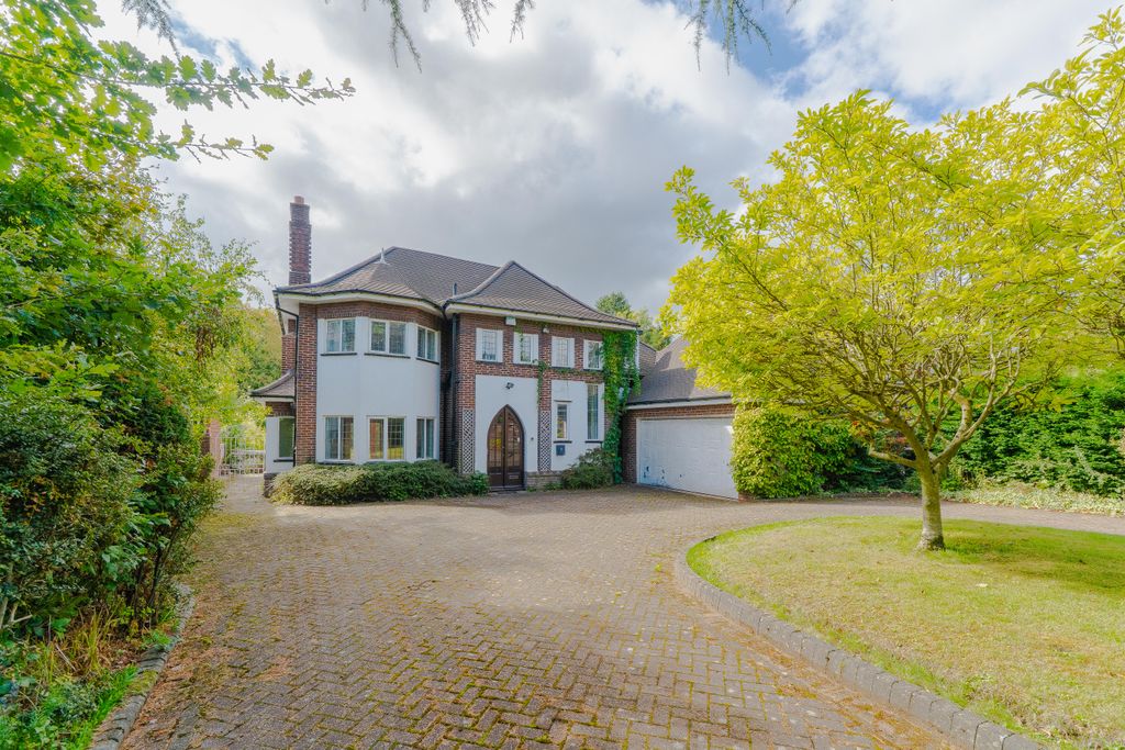 Property photo 1 of 25