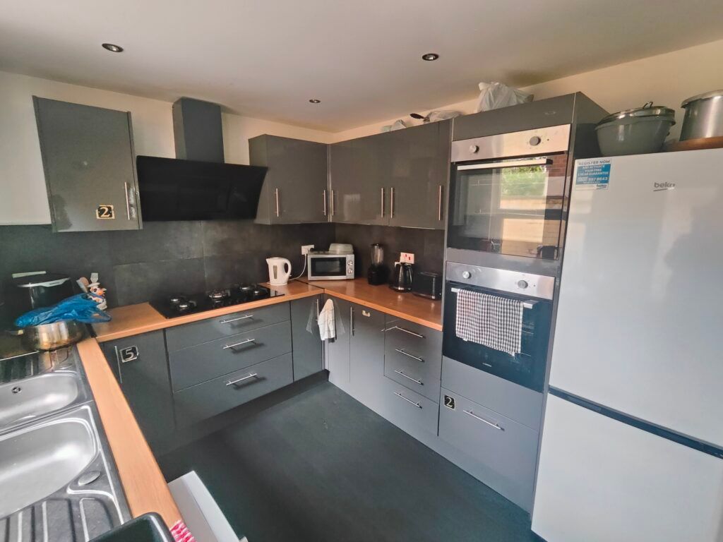 Property photo 2 of 4
