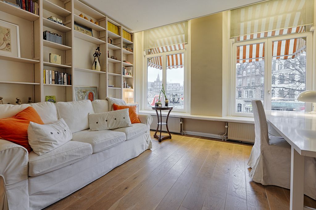 Property photo 3 of 25