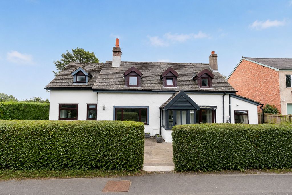 Property photo 1 of 31