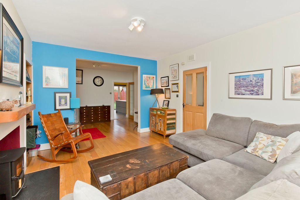 Property photo 2 of 27 Property Image 2