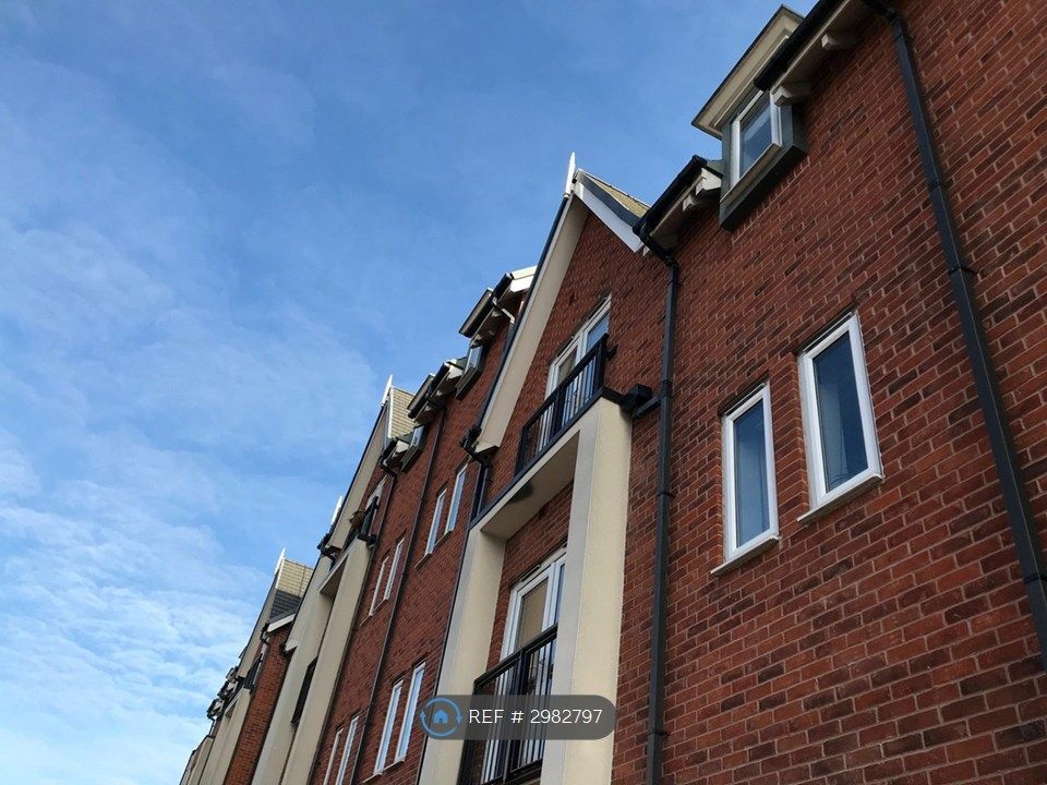 Property photo 1 of 16 Outside Of Apartment Block