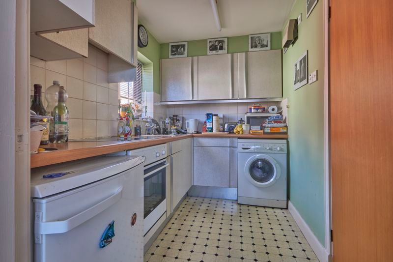 Property photo 2 of 5 Kitchen