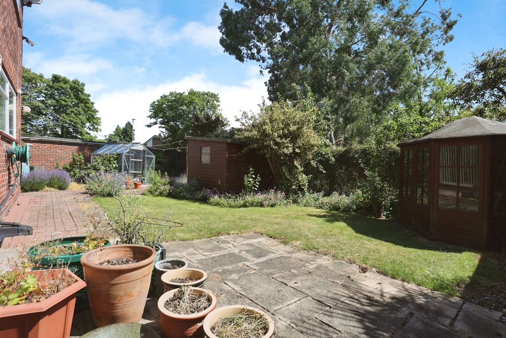 Property photo 2 of 19 Photo
