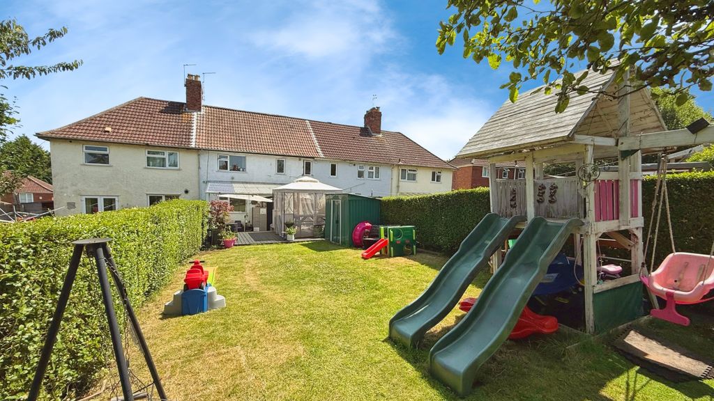 Property photo 1 of 28 Rear Garden