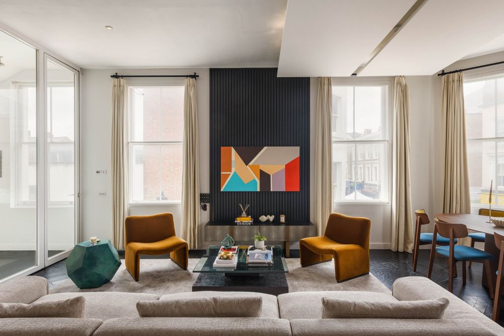 Property photo 2 of 11 Reception Room