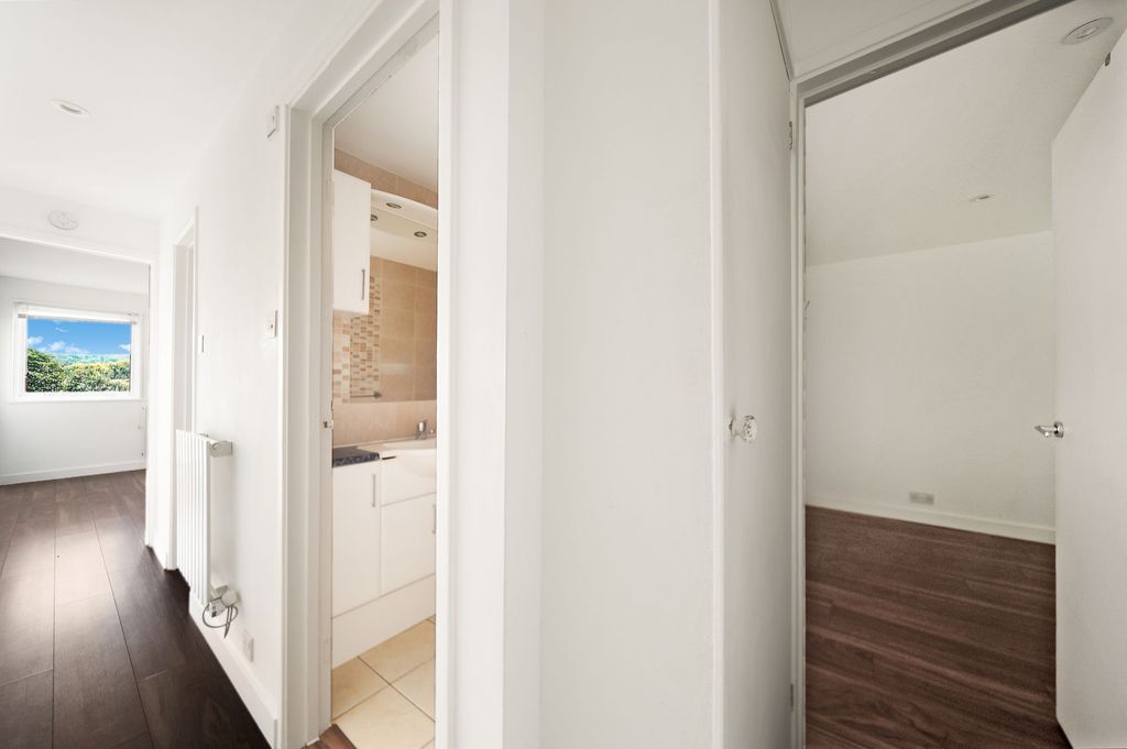 Property photo 3 of 10 Flat 3, Dell House - v3Maoqzna7Qdql8Agqti