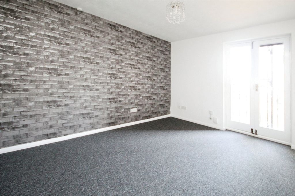 Property photo 2 of 7 Picture No. 08