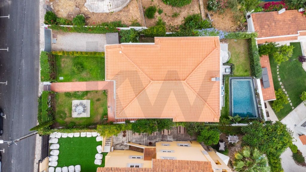 Property photo 1 of 76