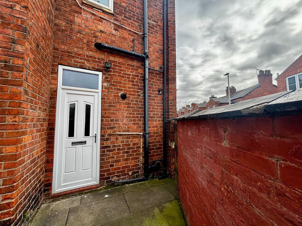 Property photo 2 of 12 Gallery