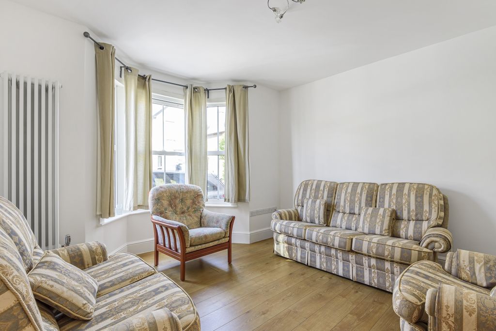 Property photo 3 of 13 866099 (2)