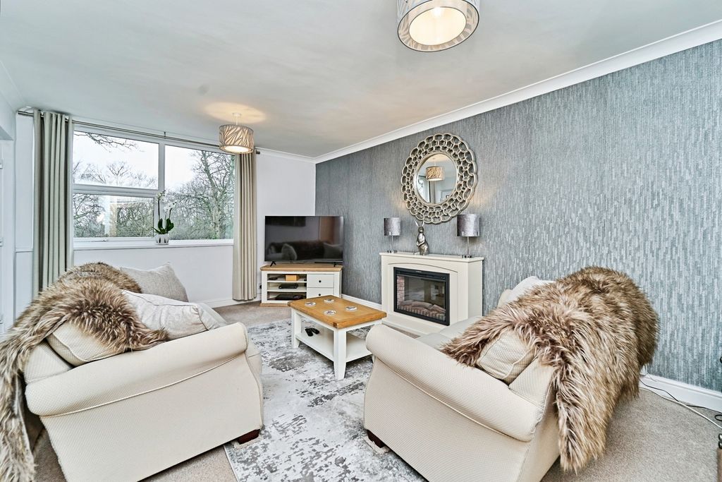 Property photo 3 of 13 Pbox-Img.Jpg