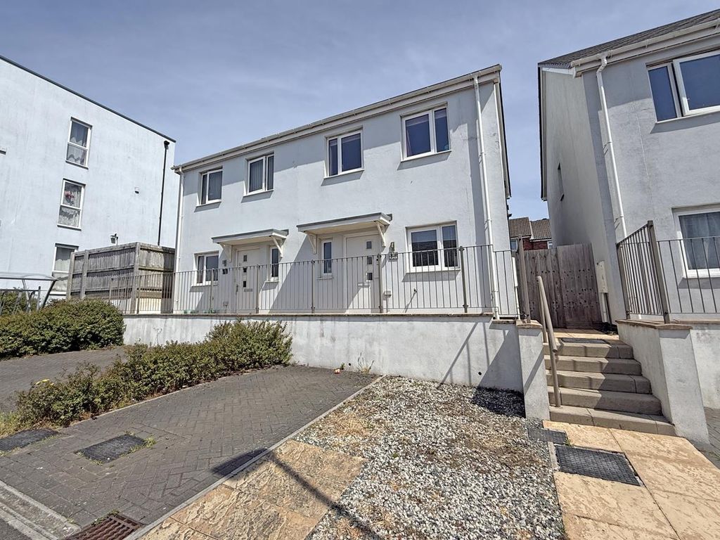 Property photo 1 of 16 Wordsworth Road 30 - New Front.Jpg