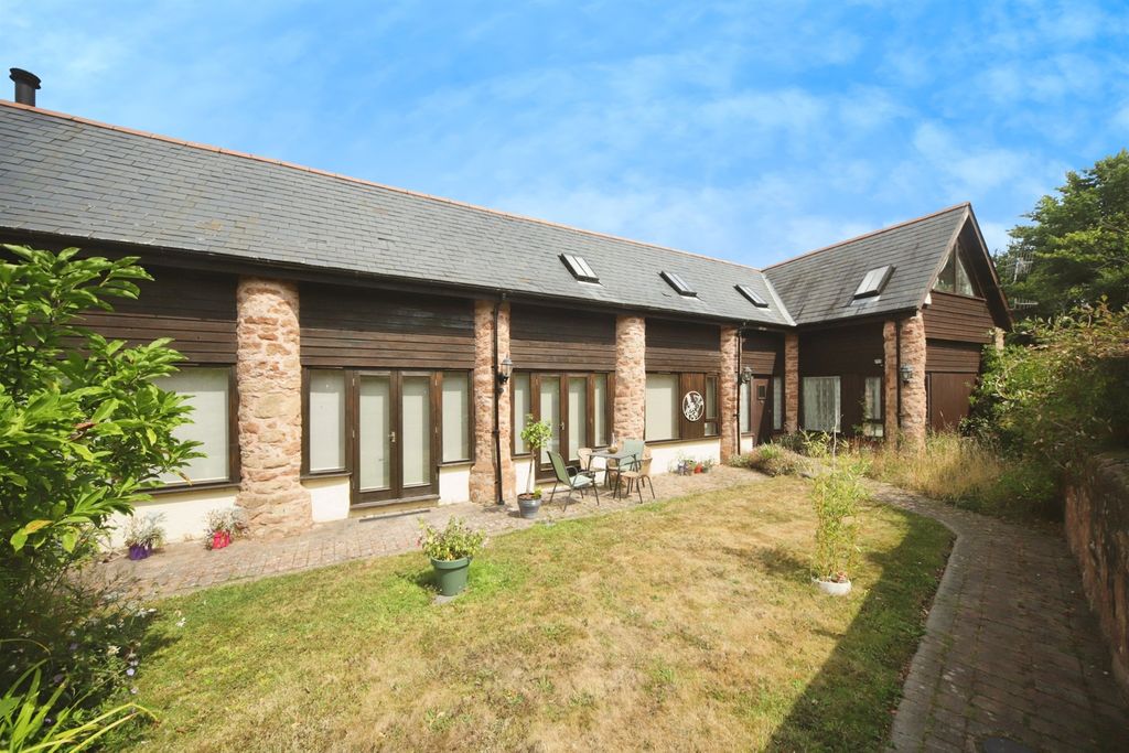 Property photo 1 of 20