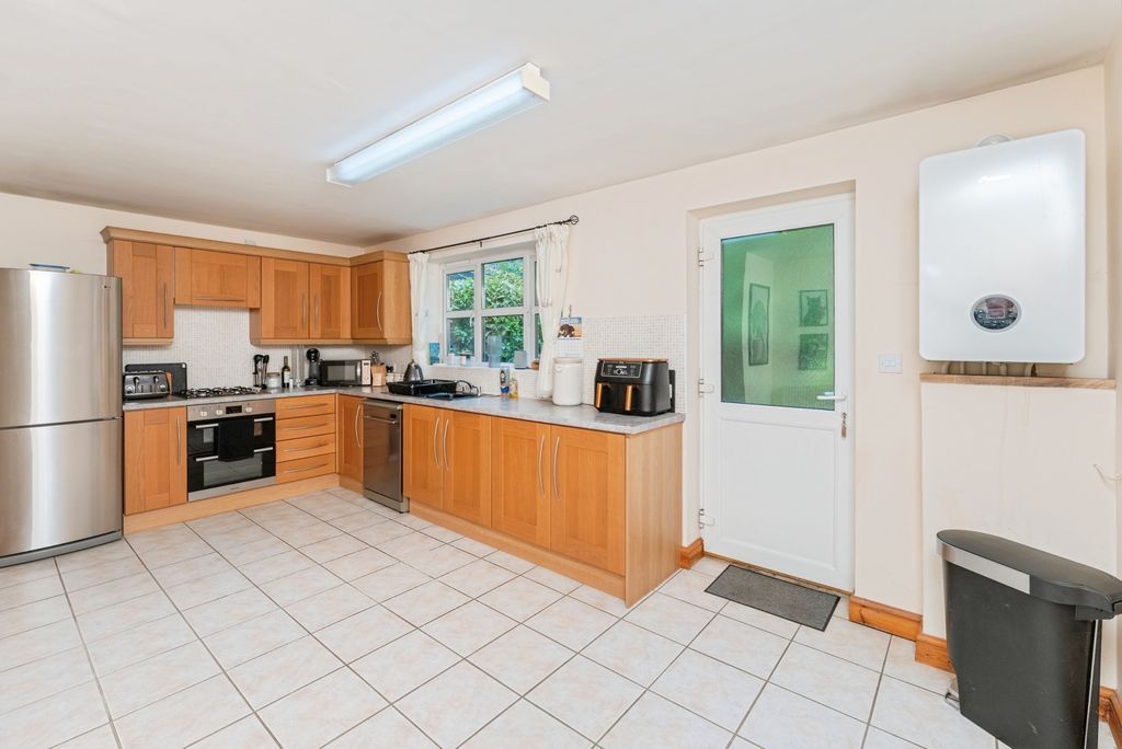 Property photo 2 of 15 Photo