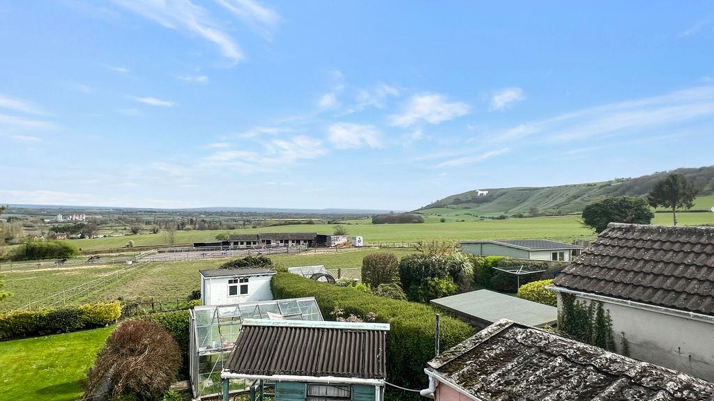 Property photo 2 of 19 View