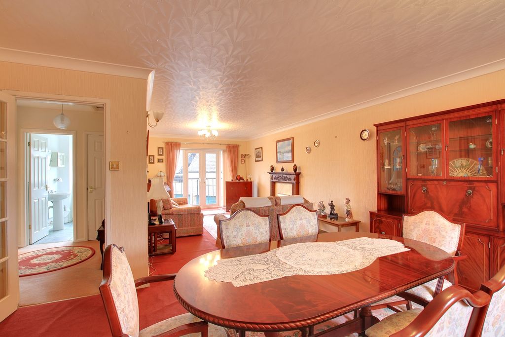 Property photo 2 of 17 Img_5234-Img_5236