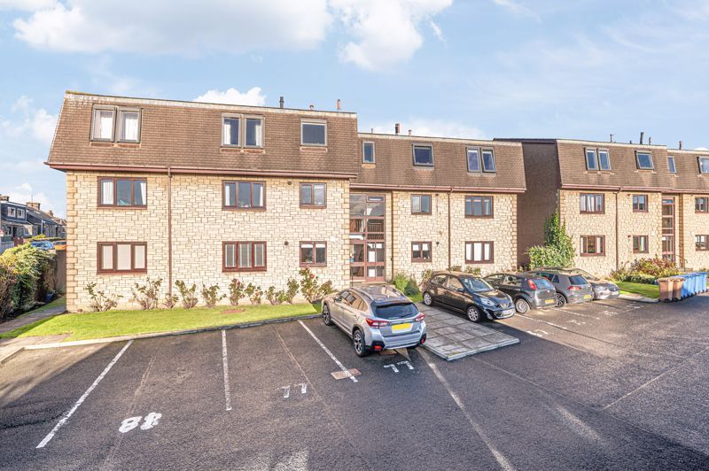 Property photo 1 of 17 External