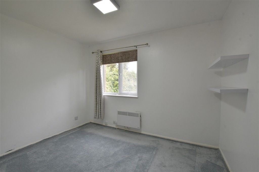 Property photo 2 of 12 Bedroom