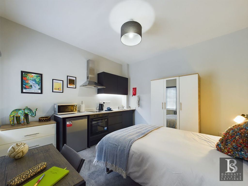 Property photo 1 of 4