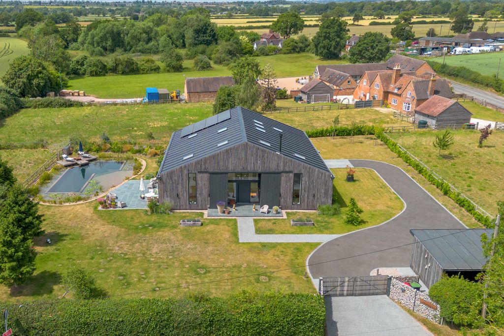 Property photo 2 of 38 315966 - A0O6700000Pbwixeac_N3.Jpg